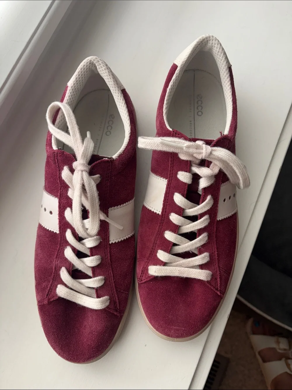 Ecco Women’s Burgundy Suede Lace-Up Sneakers with White Stripe-size 41 (US 10)